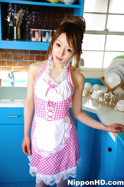 Japanese housewife exposes..