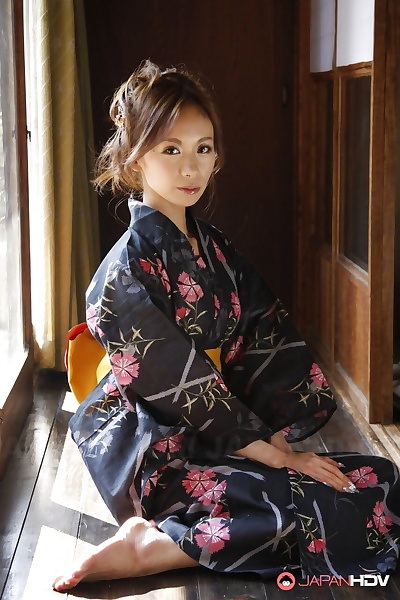 Japanese model Shuri Maihama..